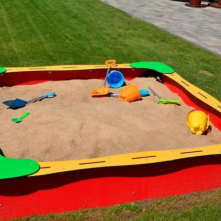 Skrawek Raju Apartment